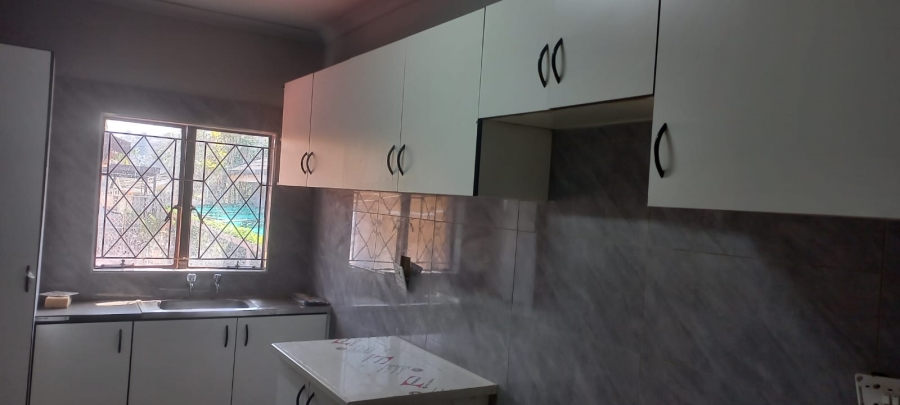 To Let 1 Bedroom Property for Rent in Bellair KwaZulu-Natal