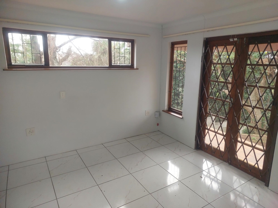 3 Bedroom Property for Sale in Dawncrest KwaZulu-Natal