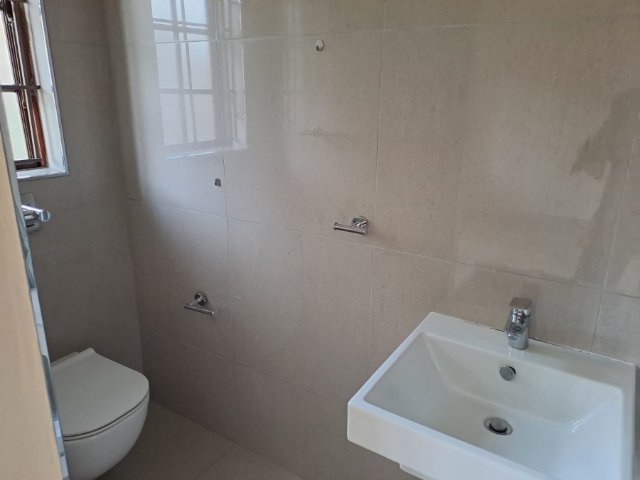 3 Bedroom Property for Sale in Essenwood KwaZulu-Natal