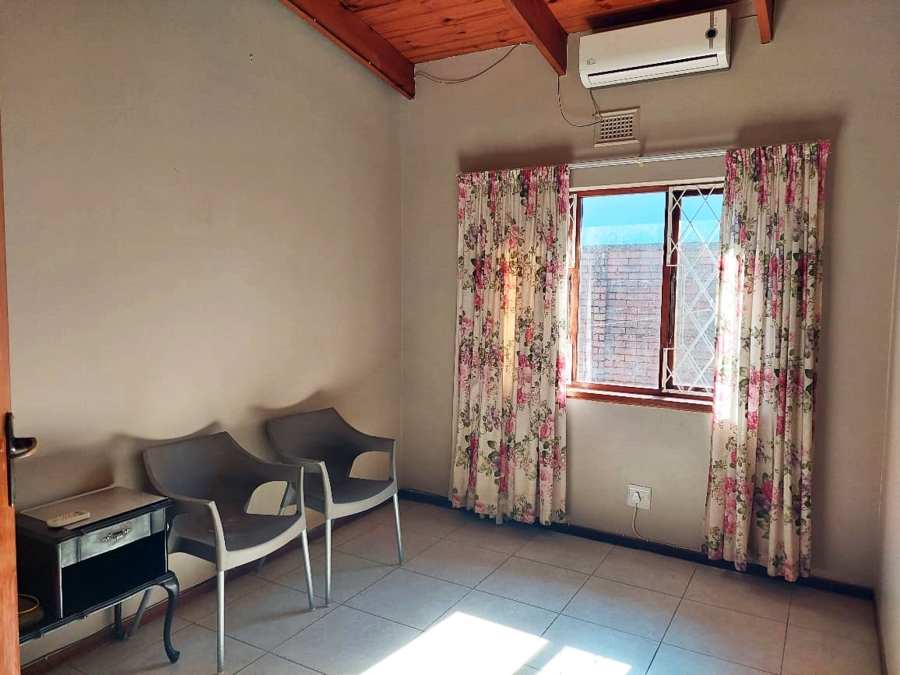 To Let 2 Bedroom Property for Rent in Winston Park KwaZulu-Natal