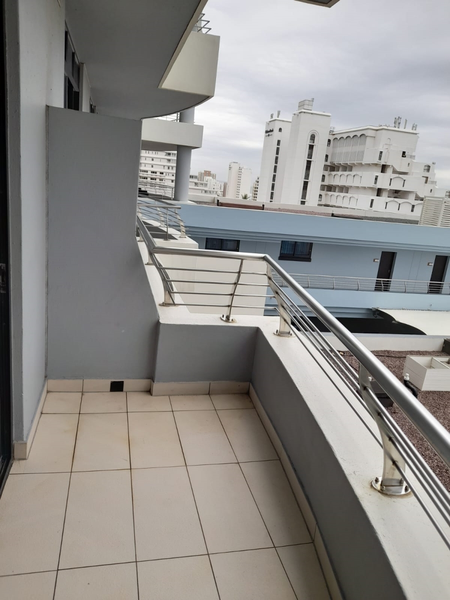 1 Bedroom Property for Sale in Umhlanga KwaZulu-Natal