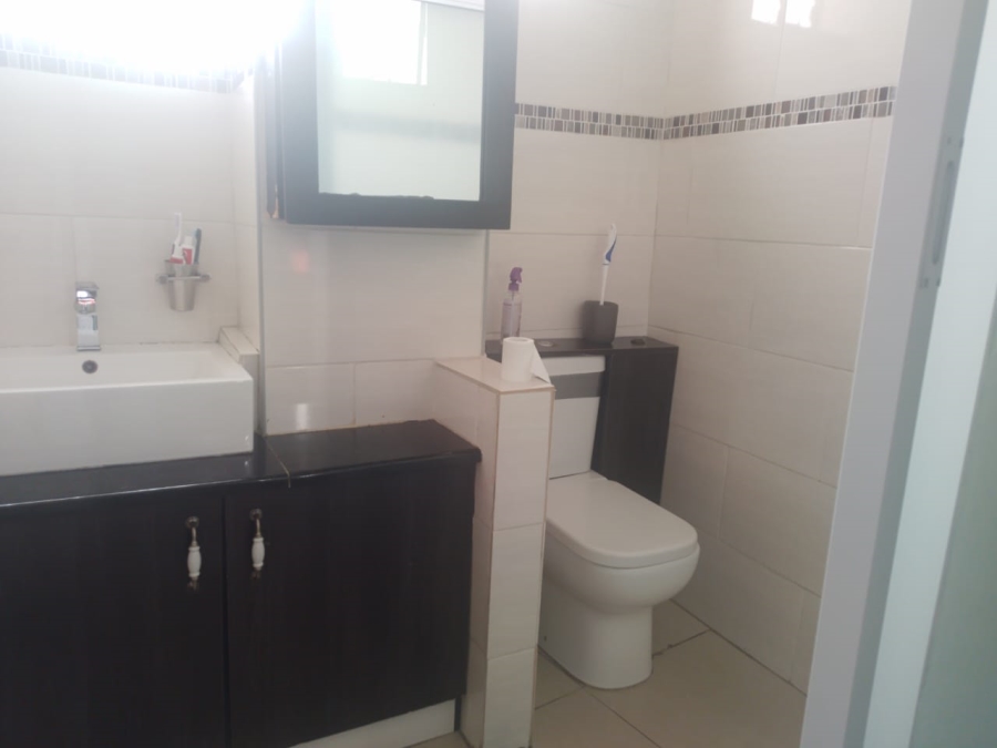 2 Bedroom Property for Sale in Windermere KwaZulu-Natal