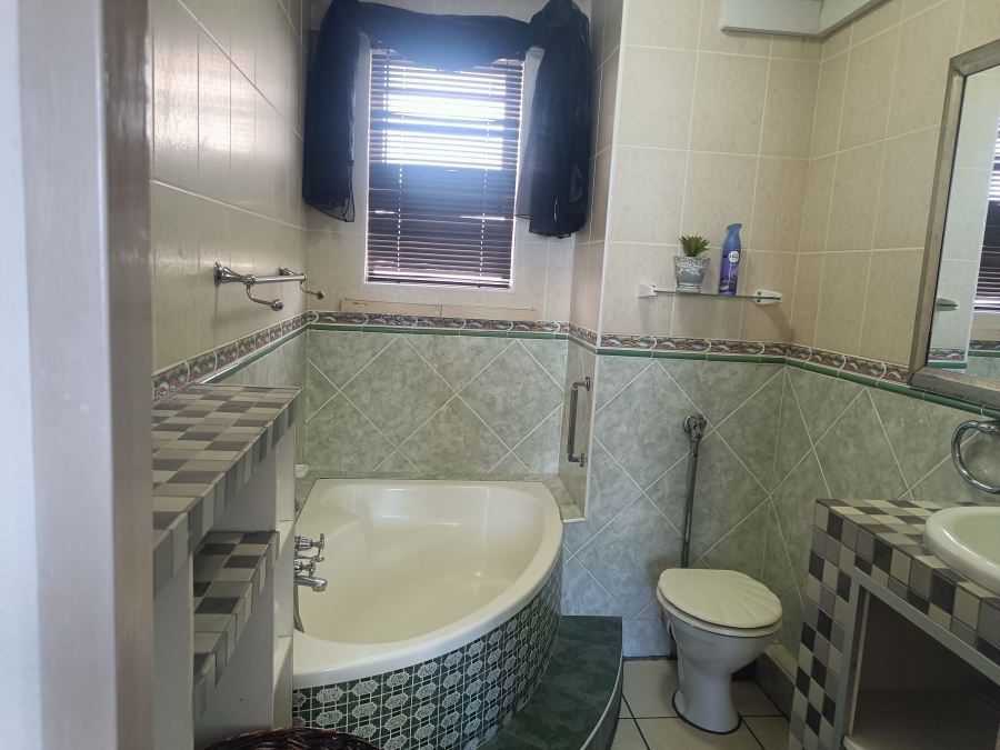 2 Bedroom Property for Sale in Doonside KwaZulu-Natal