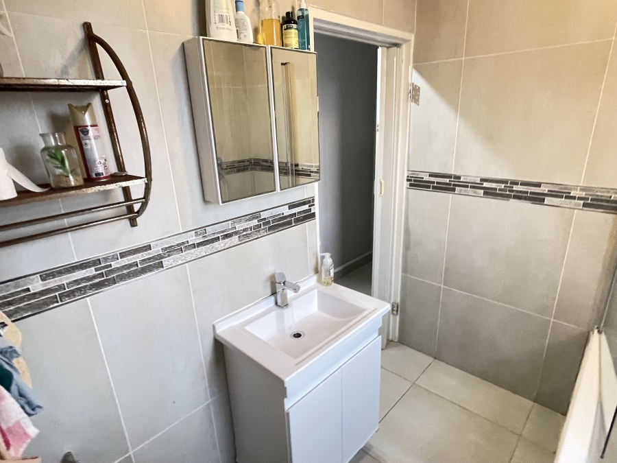 To Let 1 Bedroom Property for Rent in South Beach KwaZulu-Natal