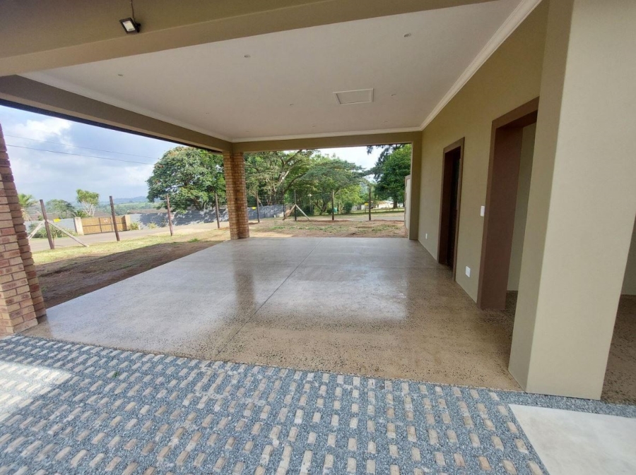 3 Bedroom Property for Sale in Crestholme KwaZulu-Natal