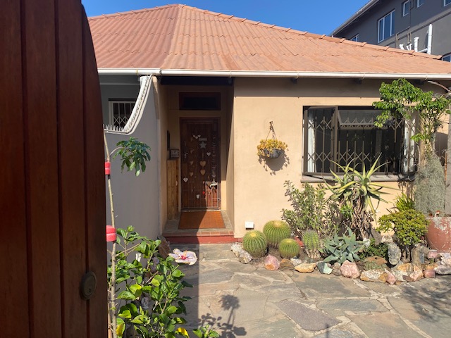 2 Bedroom Property for Sale in Glenwood KwaZulu-Natal