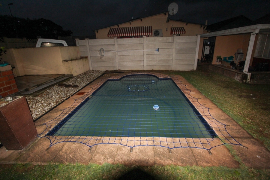 To Let 3 Bedroom Property for Rent in Brighton Beach KwaZulu-Natal