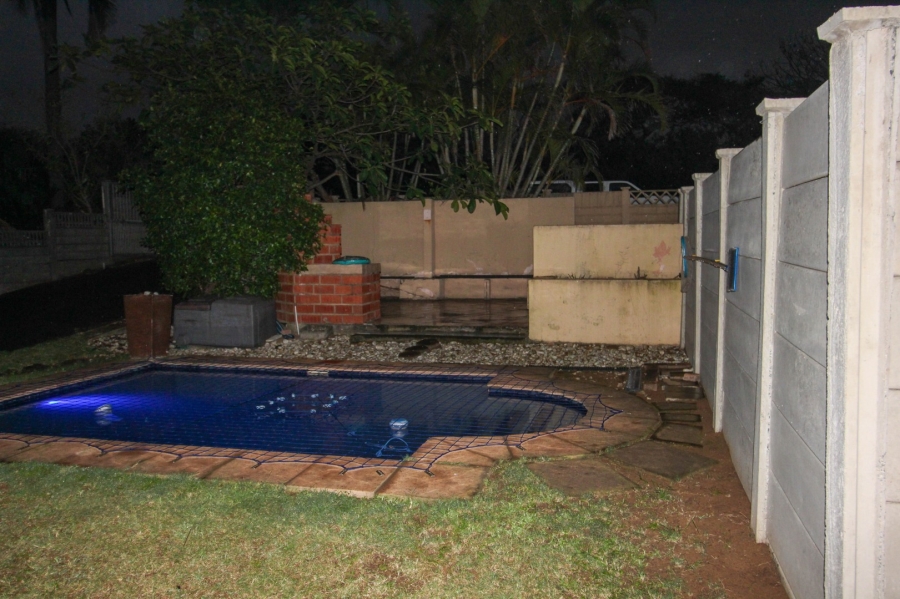 To Let 3 Bedroom Property for Rent in Brighton Beach KwaZulu-Natal