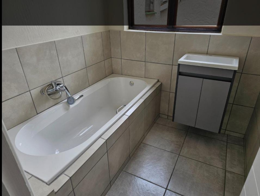 To Let 3 Bedroom Property for Rent in Glen Anil KwaZulu-Natal