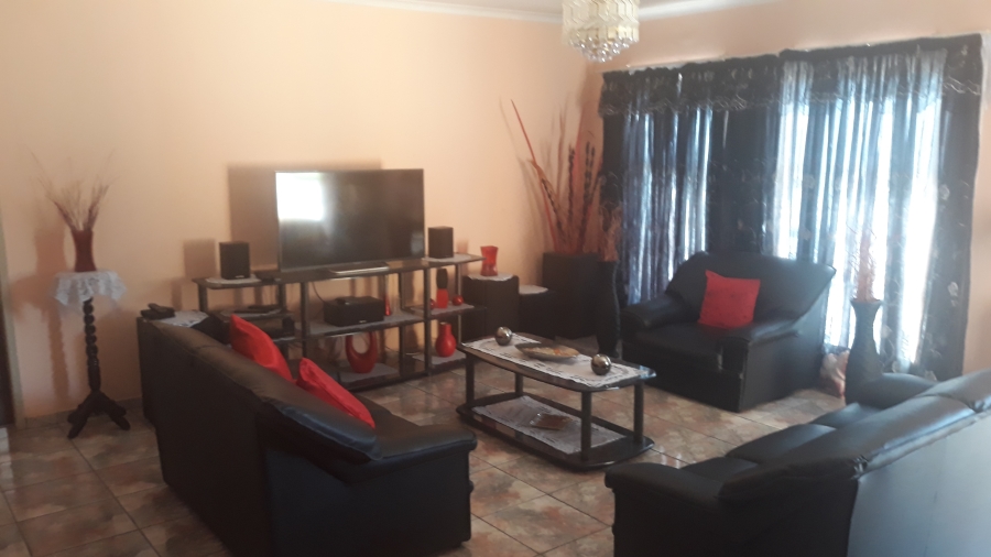 4 Bedroom Property for Sale in Ncandu Park KwaZulu-Natal