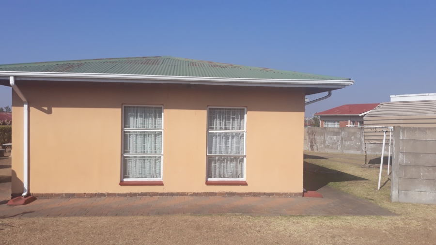 4 Bedroom Property for Sale in Ncandu Park KwaZulu-Natal