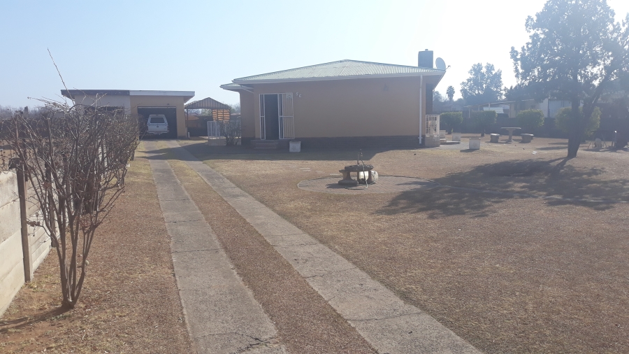 4 Bedroom Property for Sale in Ncandu Park KwaZulu-Natal