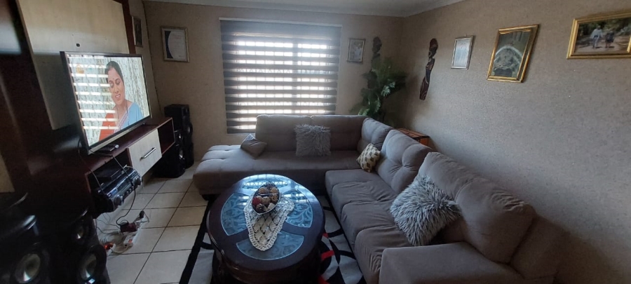 3 Bedroom Property for Sale in Osizweni KwaZulu-Natal