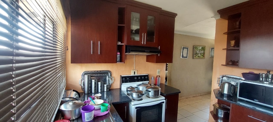 3 Bedroom Property for Sale in Osizweni KwaZulu-Natal