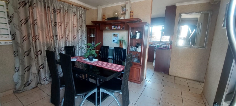 3 Bedroom Property for Sale in Osizweni KwaZulu-Natal