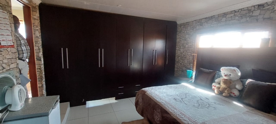 3 Bedroom Property for Sale in Osizweni KwaZulu-Natal