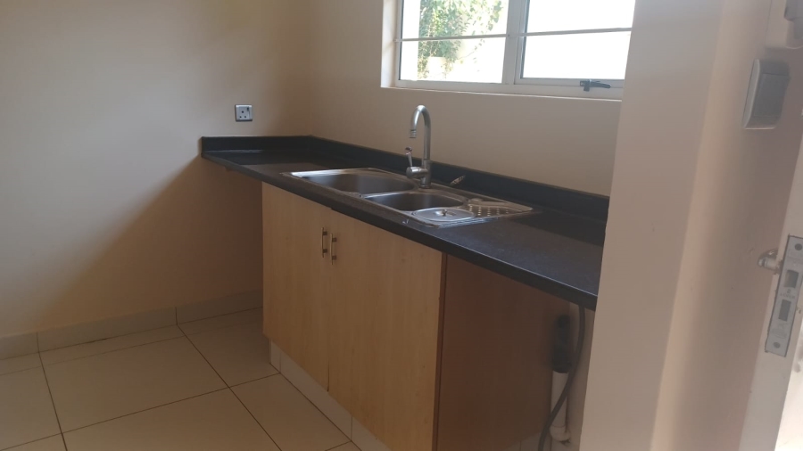 To Let 3 Bedroom Property for Rent in La Mercy KwaZulu-Natal