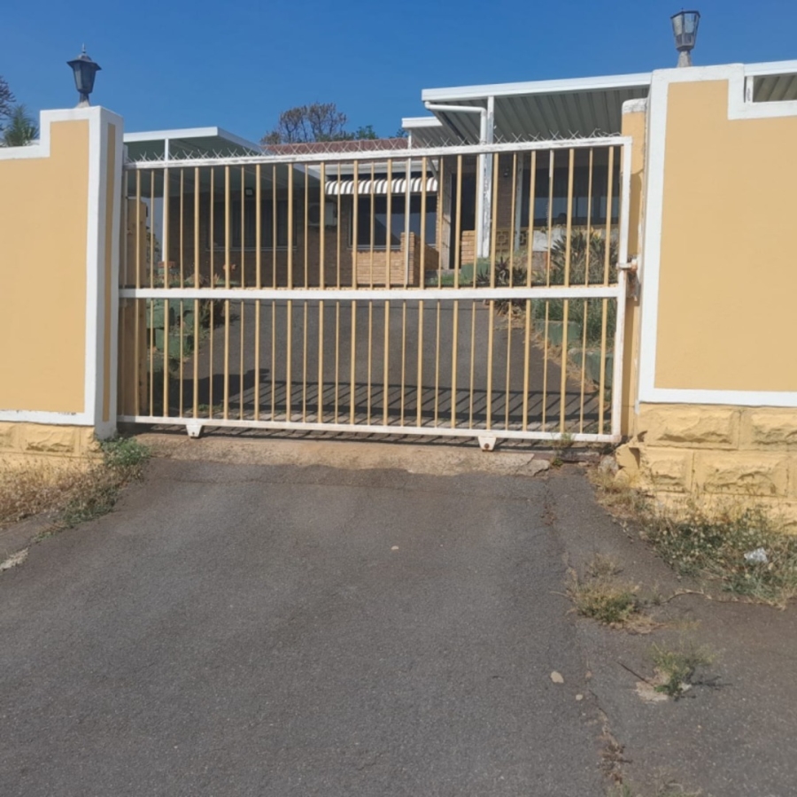 3 Bedroom Property for Sale in Brighton Beach KwaZulu-Natal