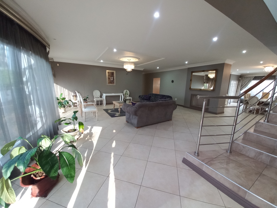 5 Bedroom Property for Sale in Glen Ashley KwaZulu-Natal