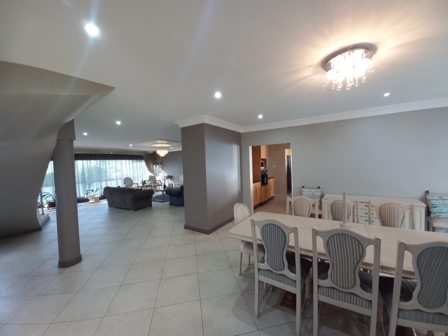 5 Bedroom Property for Sale in Glen Ashley KwaZulu-Natal