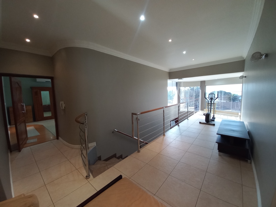 5 Bedroom Property for Sale in Glen Ashley KwaZulu-Natal