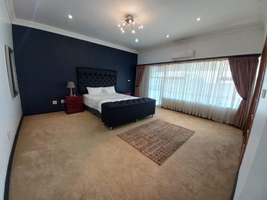 5 Bedroom Property for Sale in Glen Ashley KwaZulu-Natal