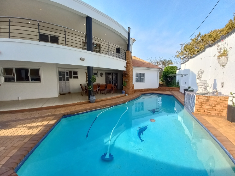 5 Bedroom Property for Sale in Glen Ashley KwaZulu-Natal