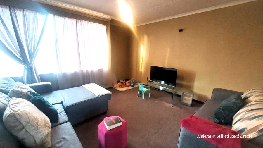 2 Bedroom Property for Sale in Barry Hertzog Park KwaZulu-Natal