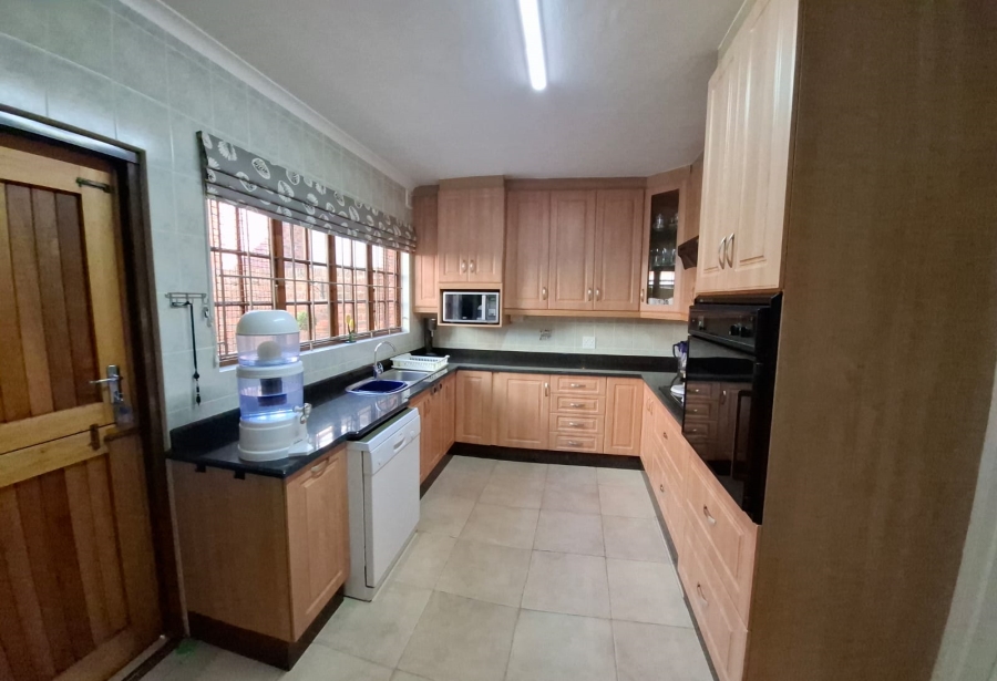 4 Bedroom Property for Sale in Hillcrest Central KwaZulu-Natal