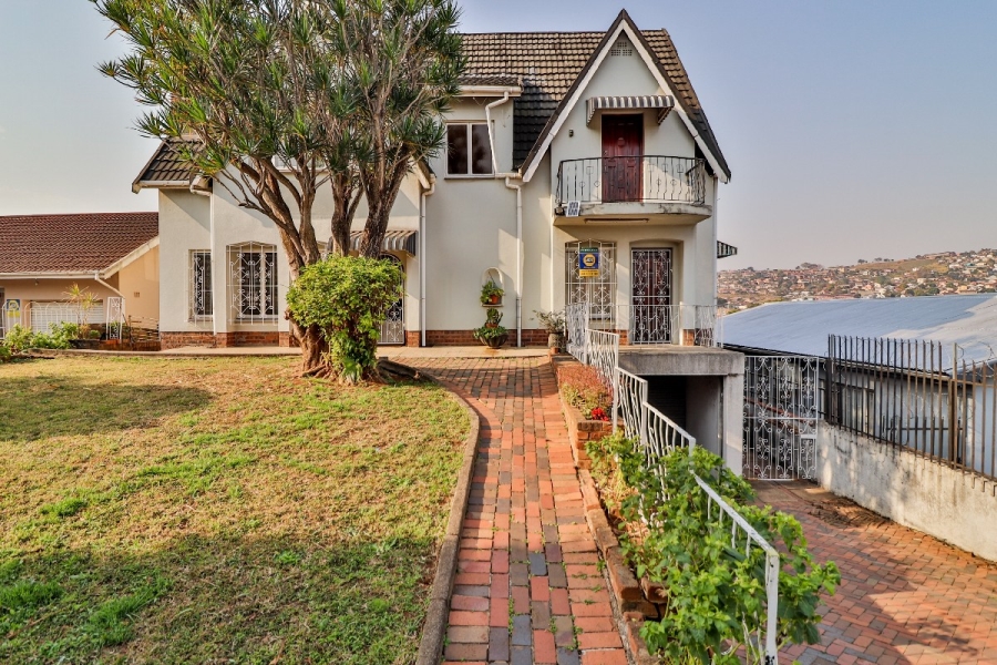 4 Bedroom Property for Sale in Newholme KwaZulu-Natal