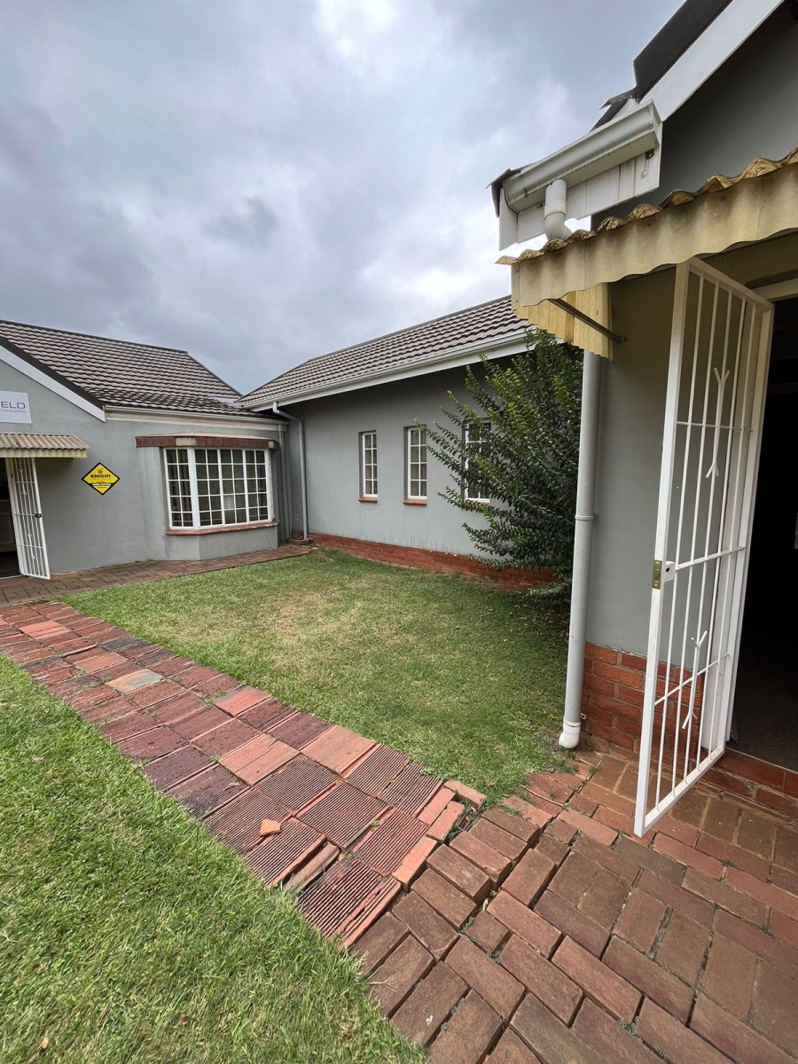 To Let commercial Property for Rent in Howick KwaZulu-Natal