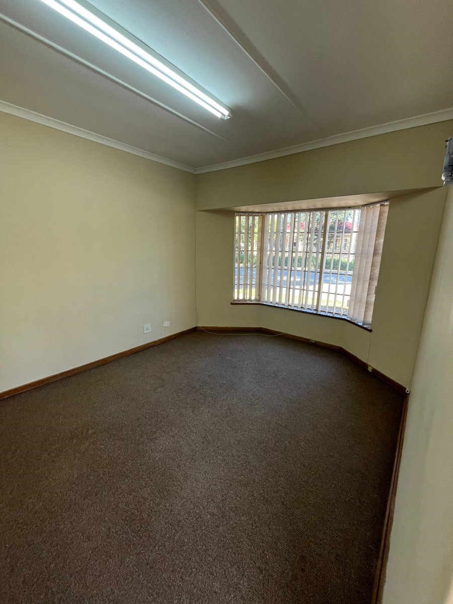 To Let commercial Property for Rent in Howick KwaZulu-Natal