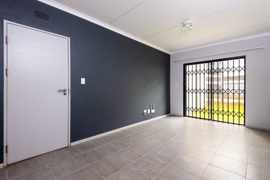 To Let 2 Bedroom Property for Rent in Amanzimtoti KwaZulu-Natal