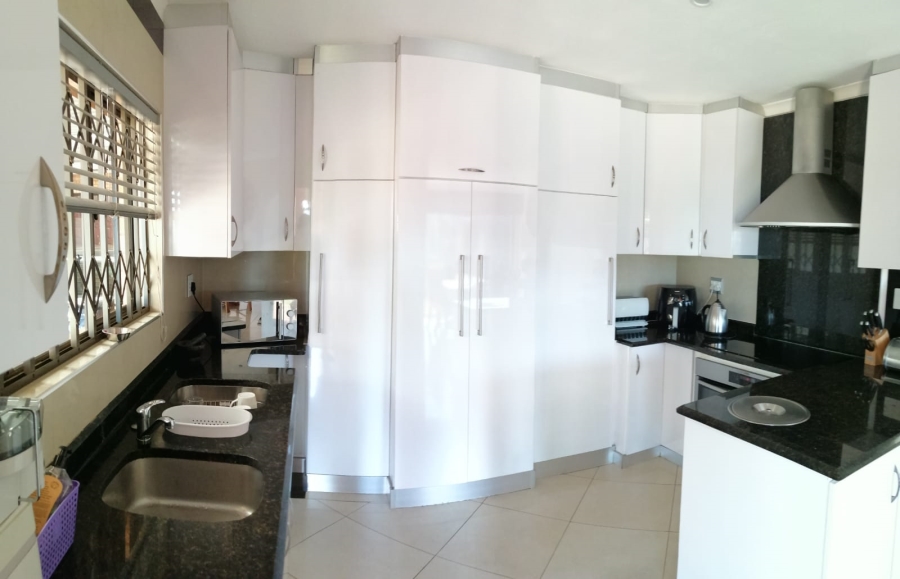 3 Bedroom Property for Sale in Woodhaven KwaZulu-Natal