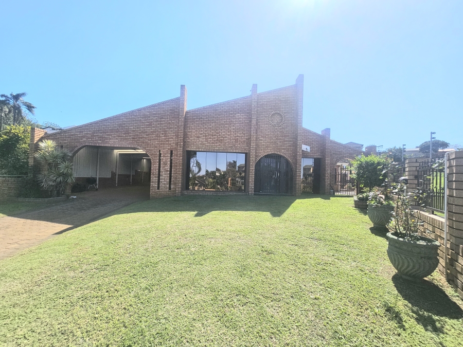 3 Bedroom Property for Sale in Woodhaven KwaZulu-Natal