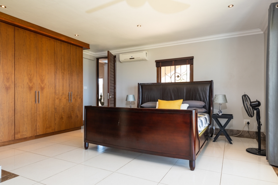 8 Bedroom Property for Sale in Compensation Beach KwaZulu-Natal