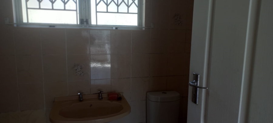 To Let 3 Bedroom Property for Rent in Umhlatuzana KwaZulu-Natal