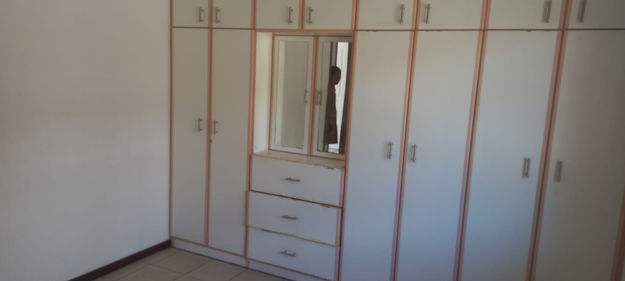 To Let 3 Bedroom Property for Rent in Umhlatuzana KwaZulu-Natal