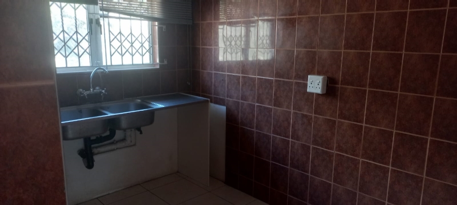 To Let 3 Bedroom Property for Rent in Umhlatuzana KwaZulu-Natal