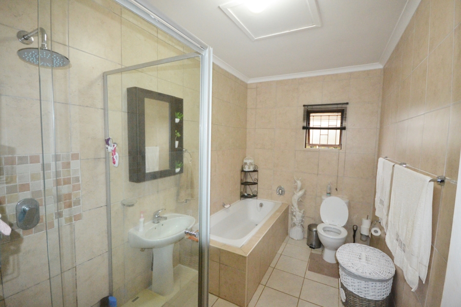 4 Bedroom Property for Sale in Sheffield Beach KwaZulu-Natal