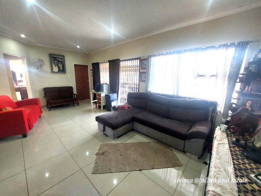 3 Bedroom Property for Sale in Pioneer Park KwaZulu-Natal