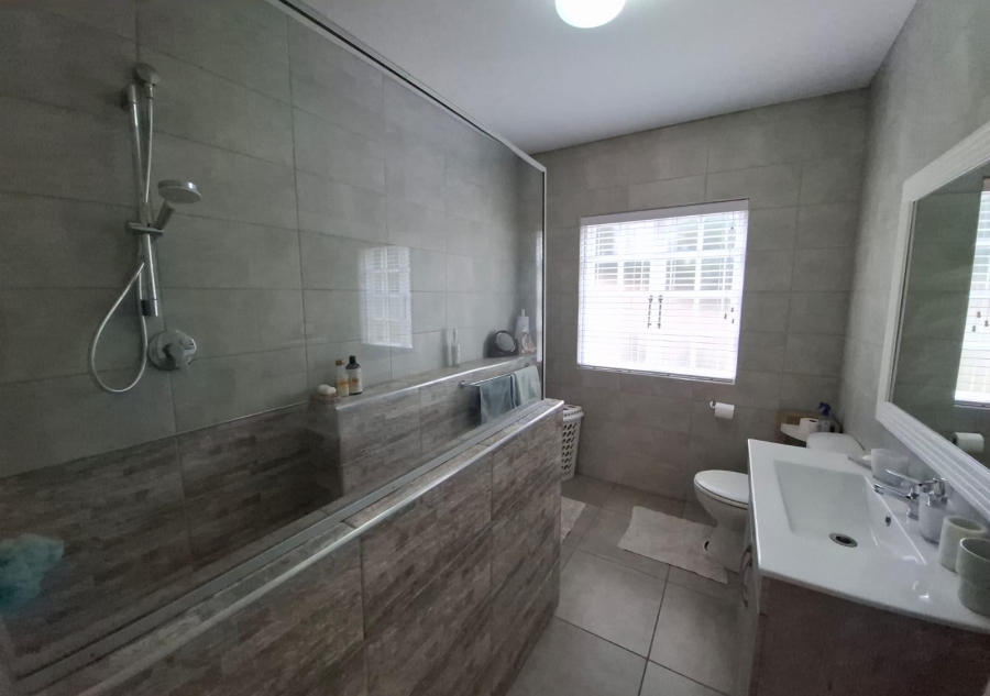 4 Bedroom Property for Sale in Winston Park KwaZulu-Natal