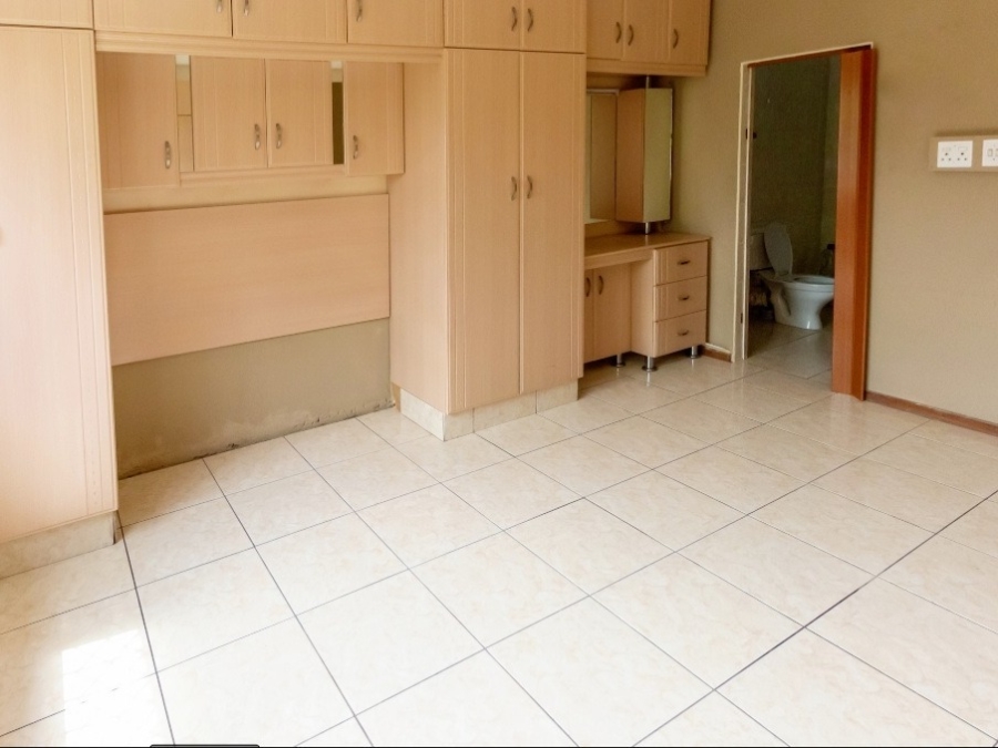 2 Bedroom Property for Sale in Brighton Beach KwaZulu-Natal