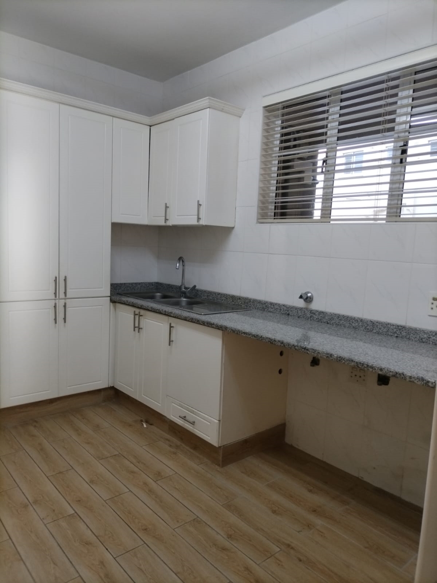 To Let 2 Bedroom Property for Rent in Essenwood KwaZulu-Natal