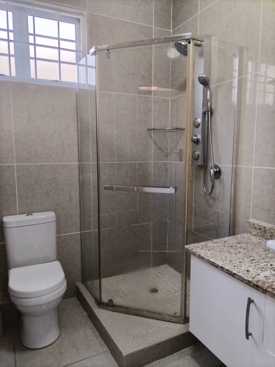 To Let 2 Bedroom Property for Rent in Essenwood KwaZulu-Natal