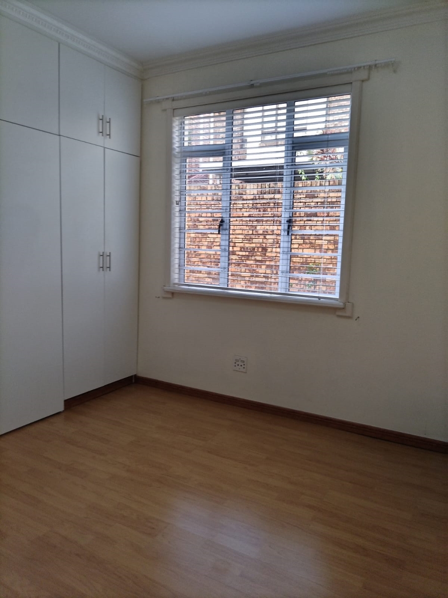 To Let 2 Bedroom Property for Rent in Essenwood KwaZulu-Natal