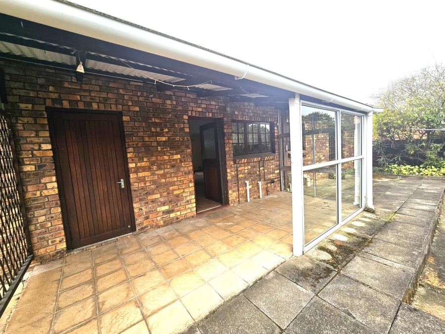 2 Bedroom Property for Sale in Howick KwaZulu-Natal