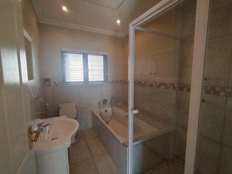 To Let 2 Bedroom Property for Rent in Hillcrest Central KwaZulu-Natal