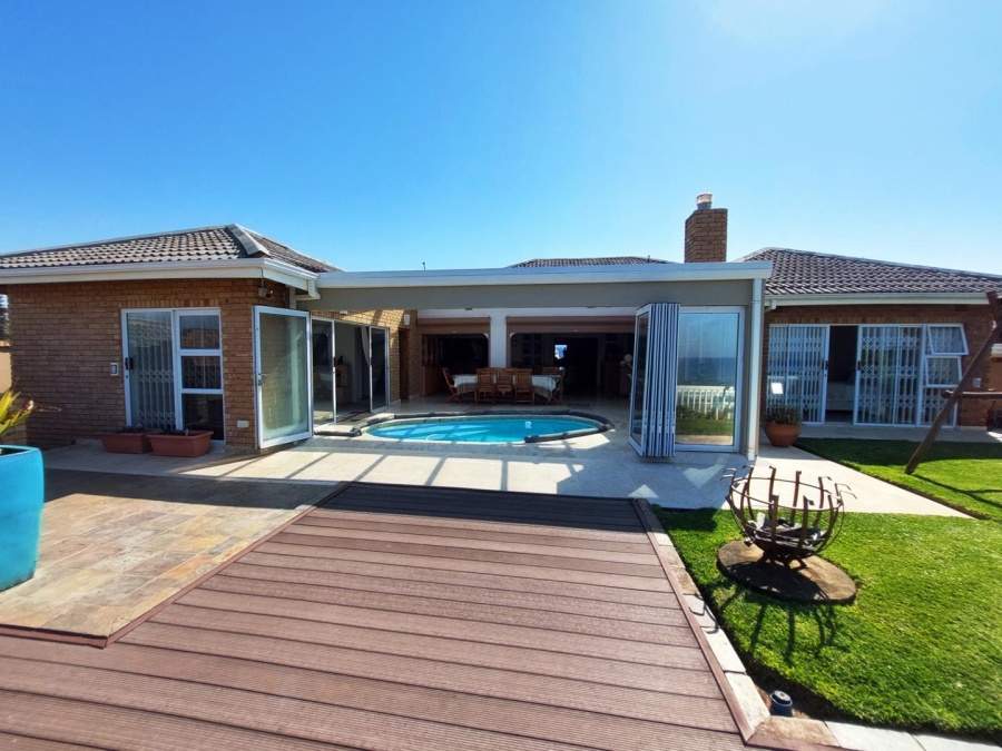 6 Bedroom Property for Sale in Shelly Beach KwaZulu-Natal