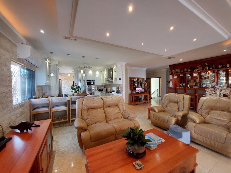 6 Bedroom Property for Sale in Shelly Beach KwaZulu-Natal